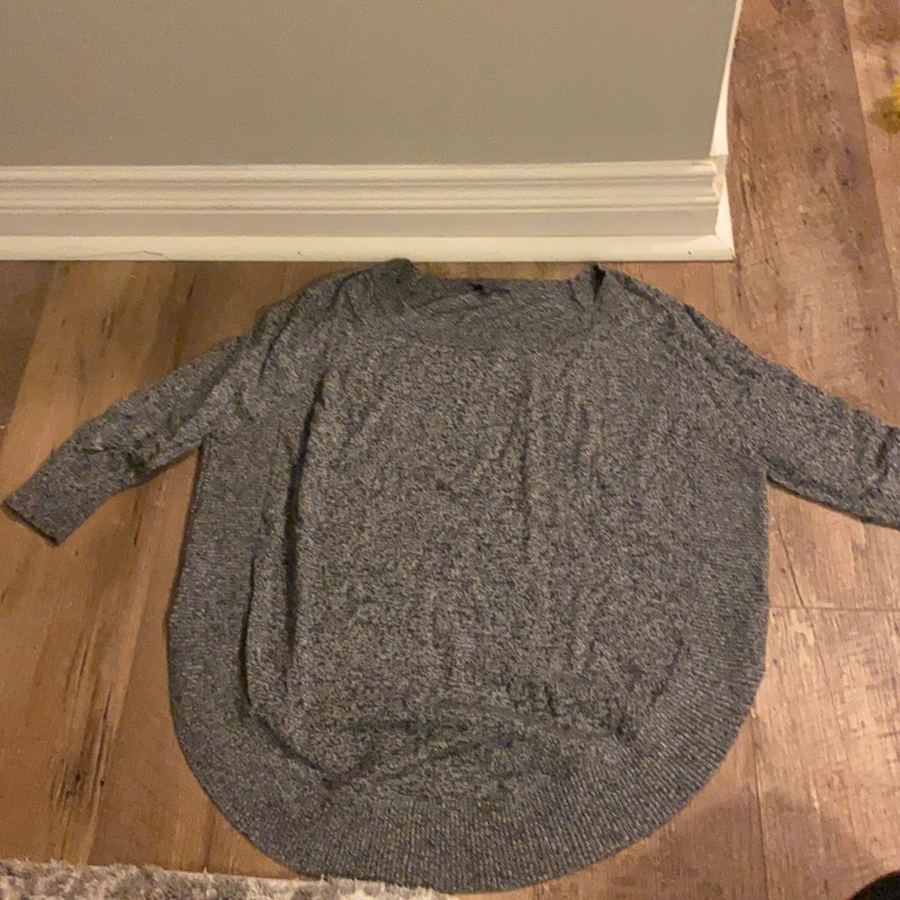 Express XS scoop bottom sweater